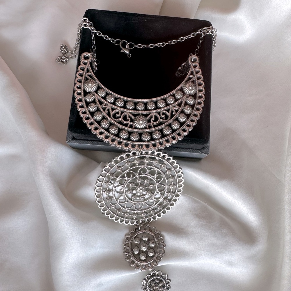 Mroccan necklace